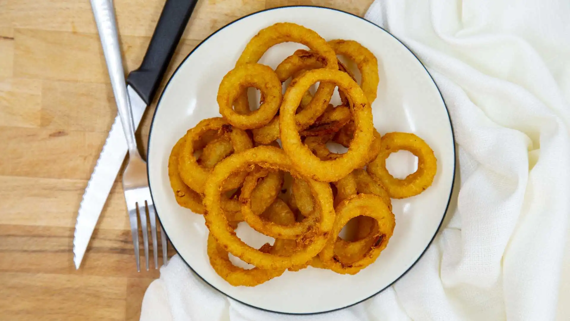 Crispy onion rings and sides at Ring-a-Wing London Ontario